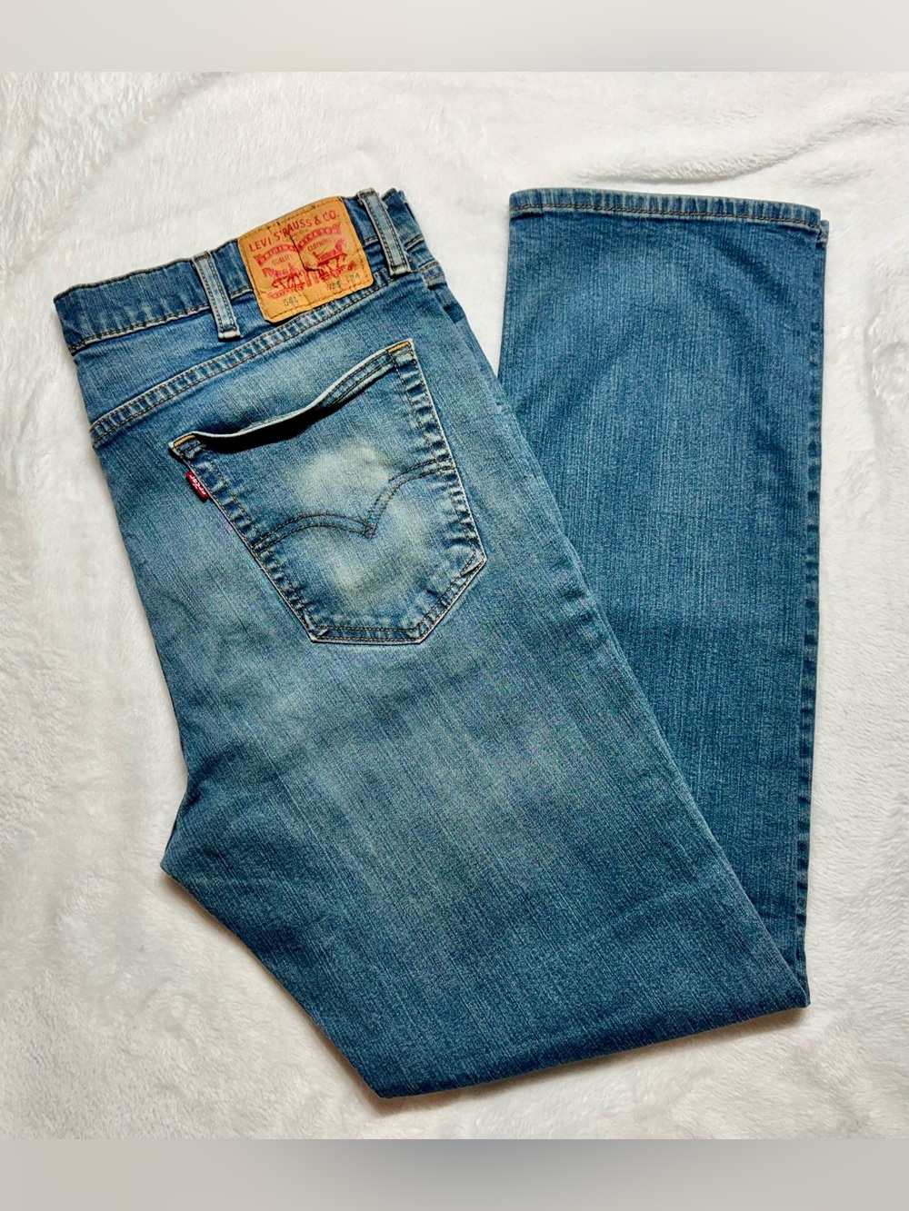 541 Levi's Men's Blue Medium Wash Denim Jeans Regular Fit